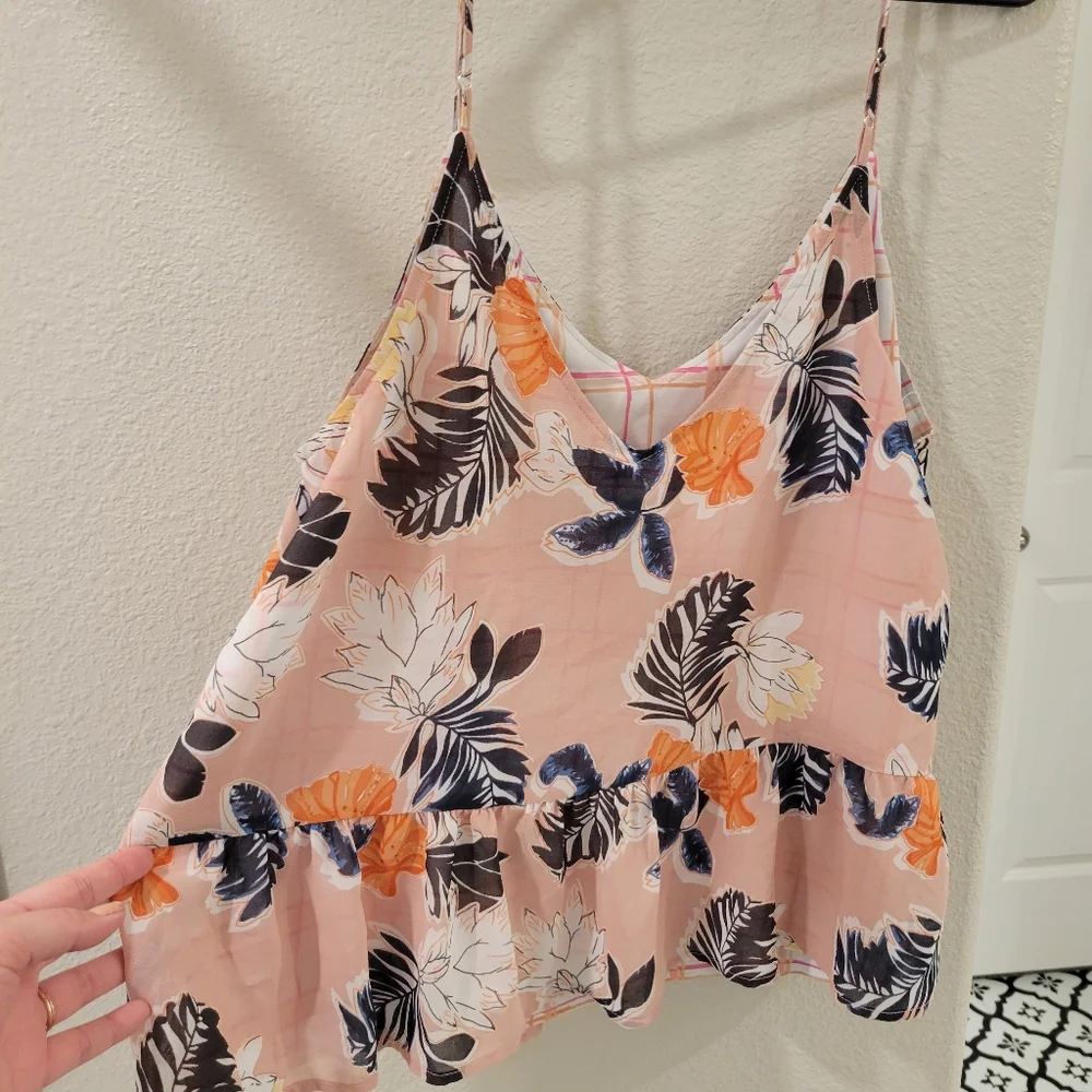 Pink cami - Picture 3 of 4